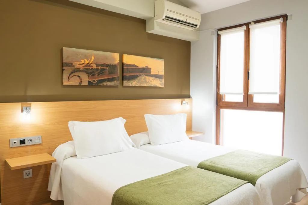 Camera doppia con 2 letti — Hotel Olatu