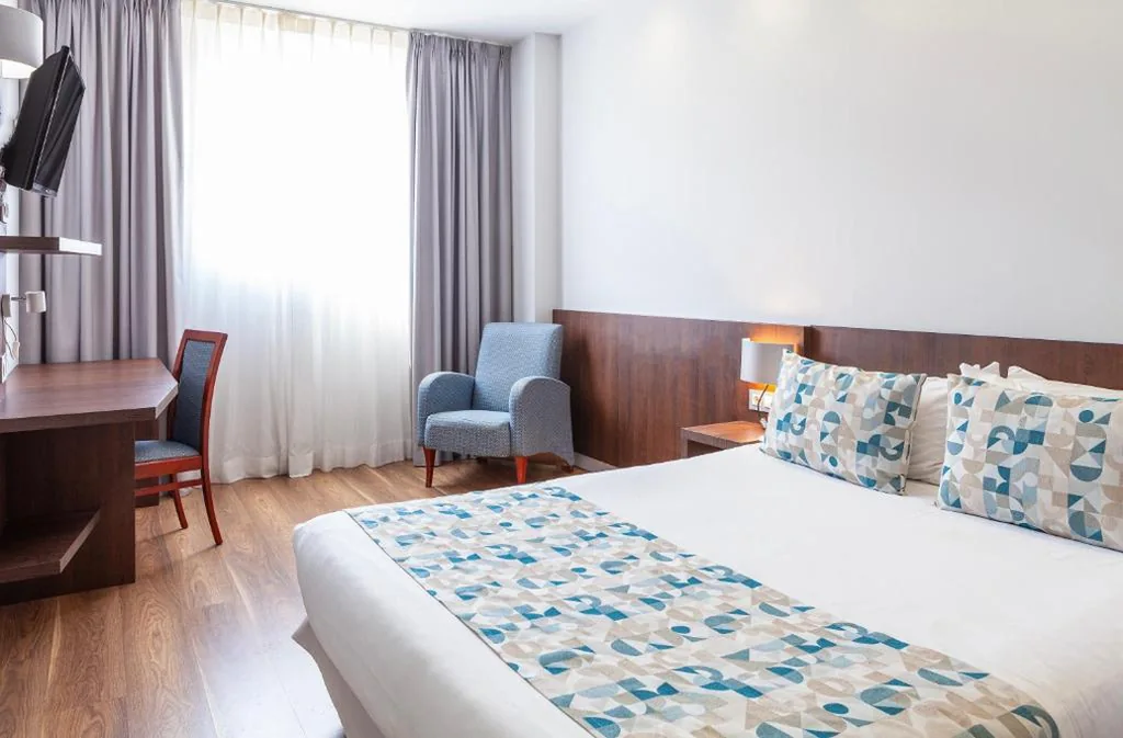 Habitación Doble Estándar (2 adultos) - 1 o 2 camas — Hotel Olympia Universidades