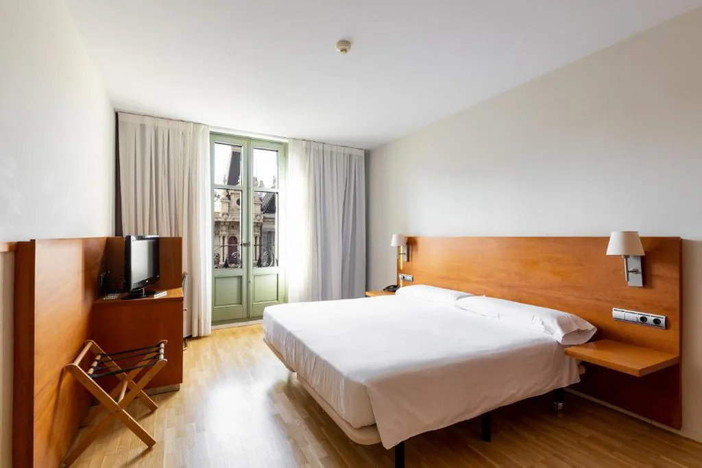 Quarto Duplo com vista para a Rambla — Hotel Onix Rambla