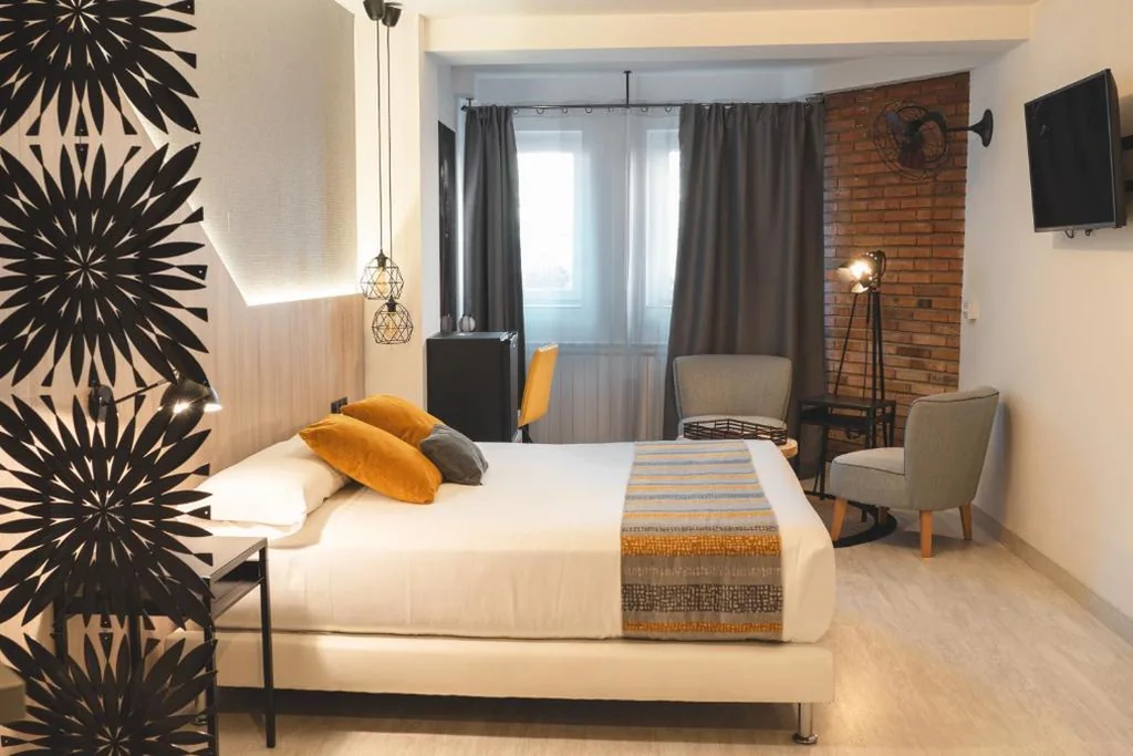 Habitación Familiar adaptada para personas de movilidad reducida — Hotel Onyarbi