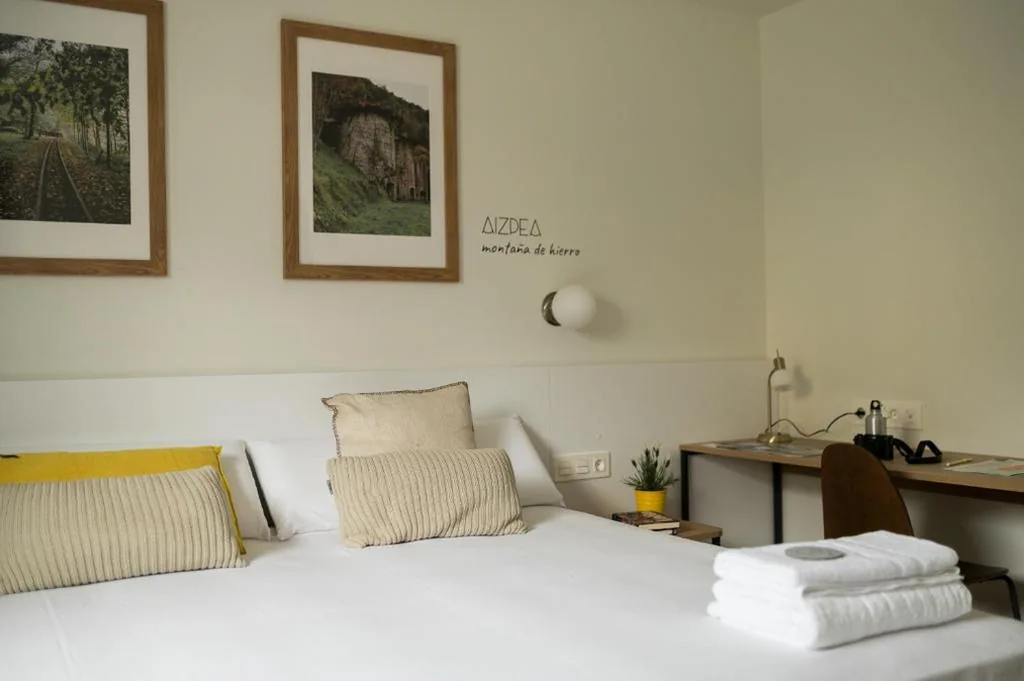 Habitación Doble Estándar - 2 camas — HOTEL ORDIZIA