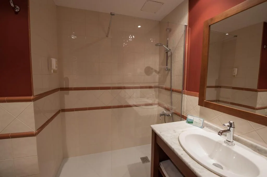 Alojamento Duplo com vista para a cidade - 2 camas — Hotel Oriente