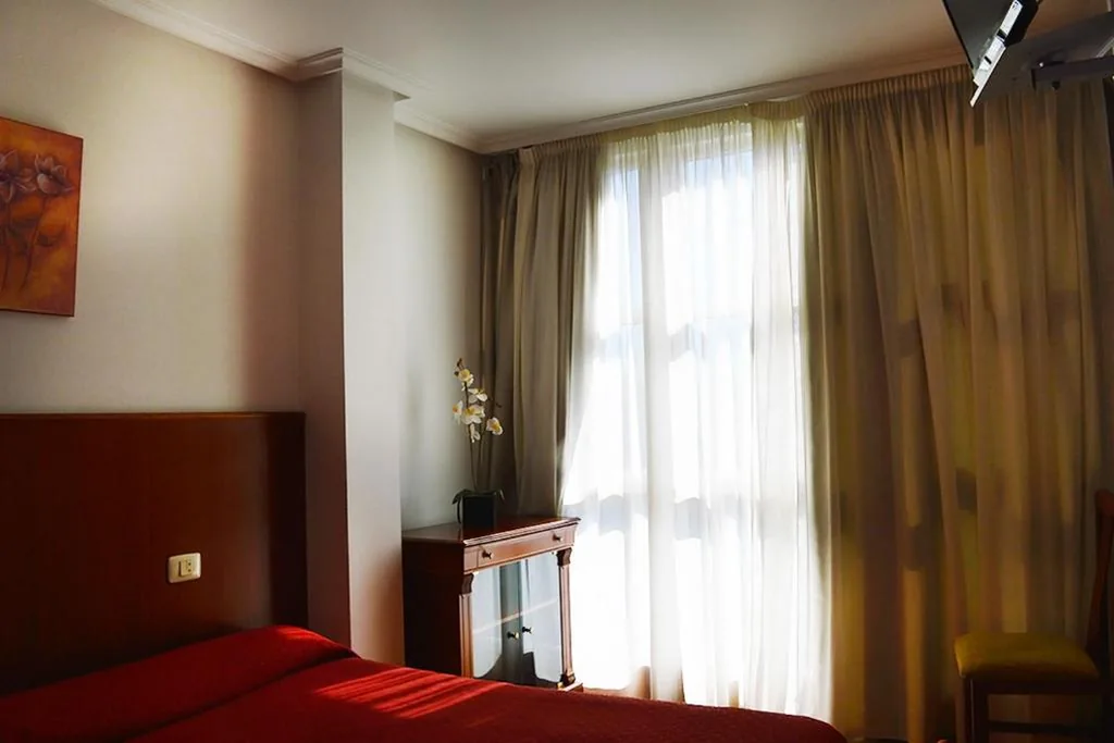 Camera singola — Hotel Os Caracoles