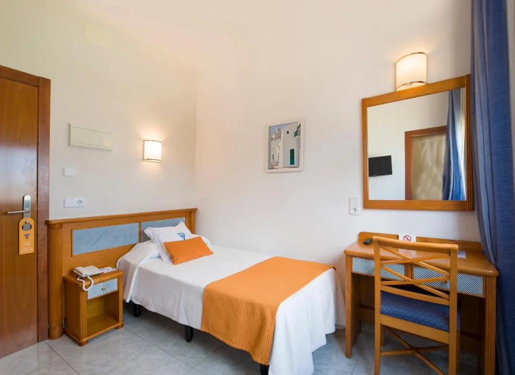 Einzelzimmer — Hotel Osiris Ibiza