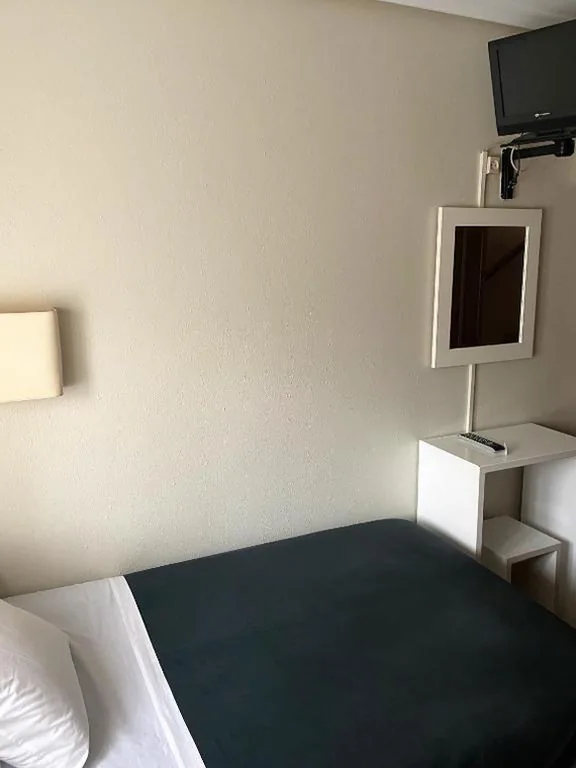 Habitación Individual con baño — Hotel Ovetense