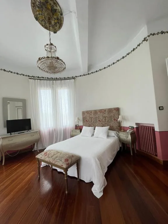 Habitación Doble — Hotel Palacete Peñalba