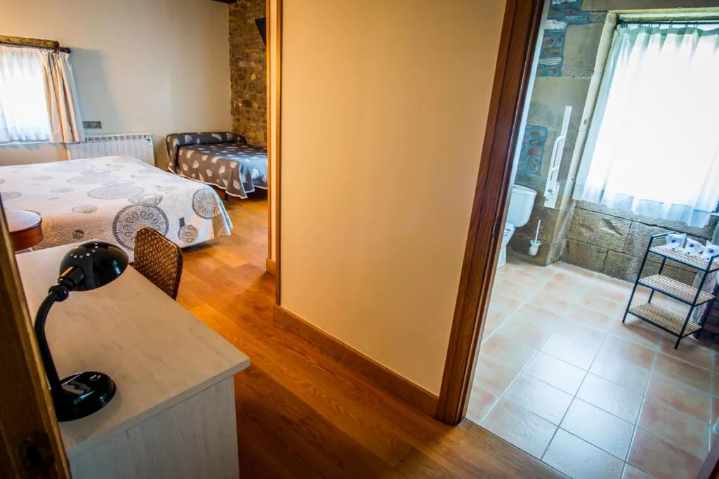 Tweepersoonskamer met extra bed — Hotel Palacio Atxega