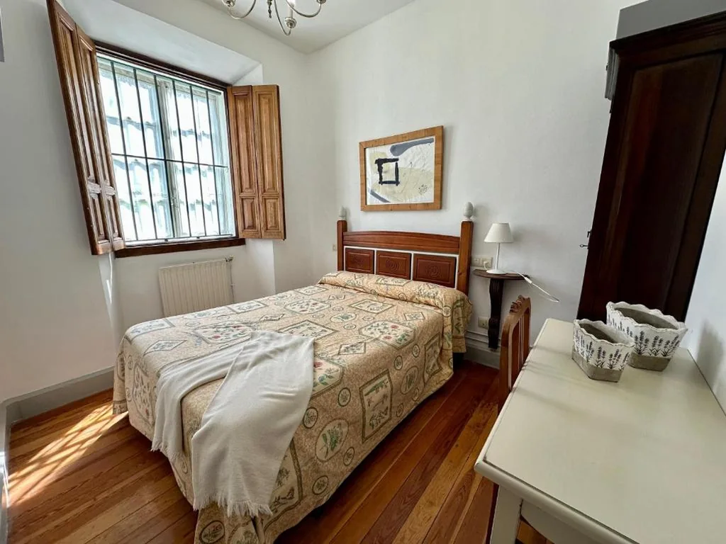 Habitación Doble Pequeña — Hotel Palacio de Libardon