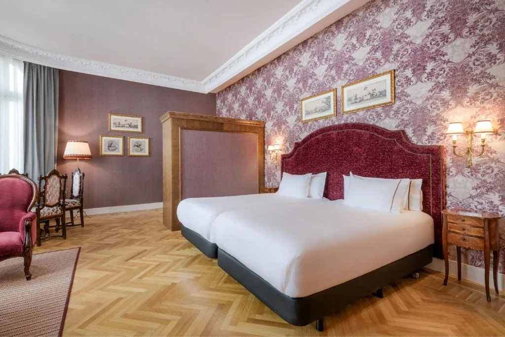 Suite Junior Doble - 2 camas — Hotel Palacio del Retiro, Autograph Collection