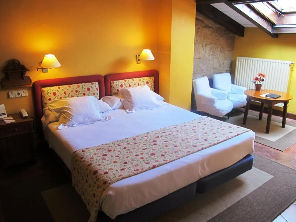 Camera Doppia con letto supplementare - 1 o 2 letti — Hotel Palacio Obispo