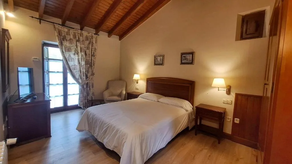 テラス付きダブルルーム — Hotel Palación de Toñanes