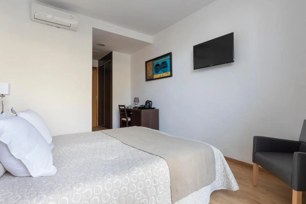 Chambre double économique (2 adultes) — Hotel Palia Sa Coma Playa