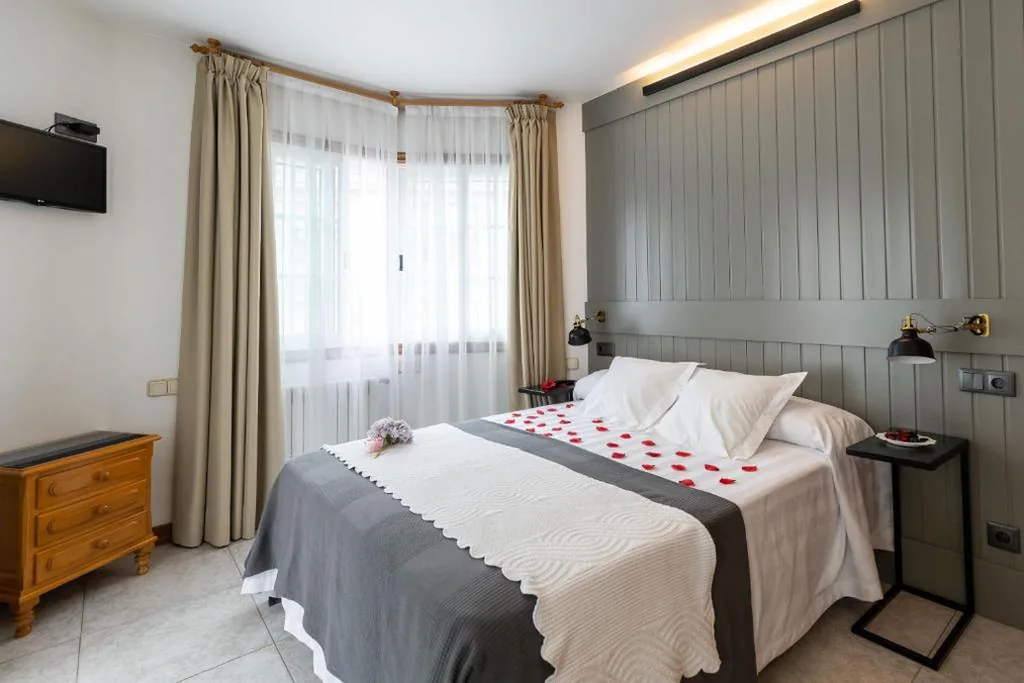 Habitación Doble con balcón - 1 o 2 camas — Hotel Panadeiramar