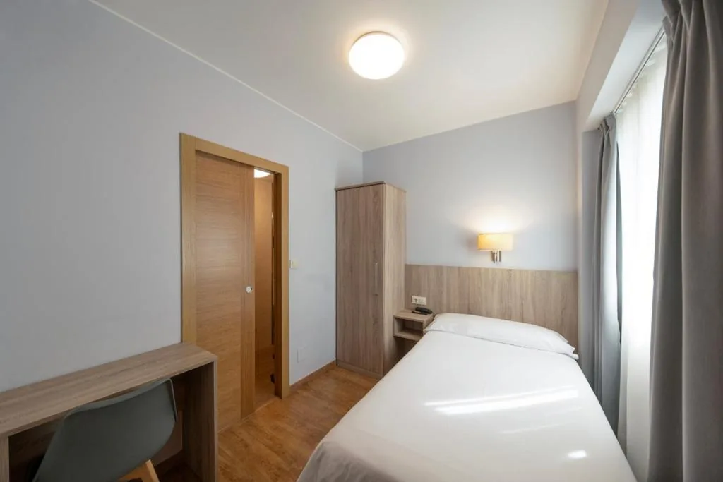 Habitación Individual — Hotel Pantón