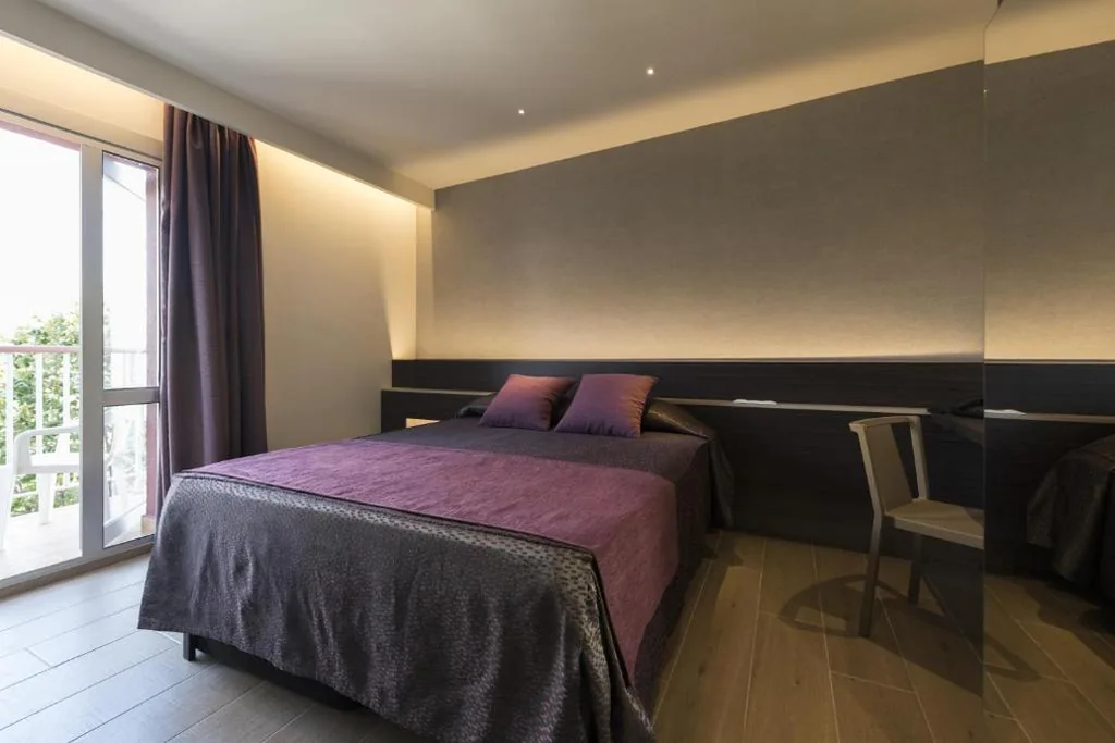 Standard Double Room — Hotel Papi Blau