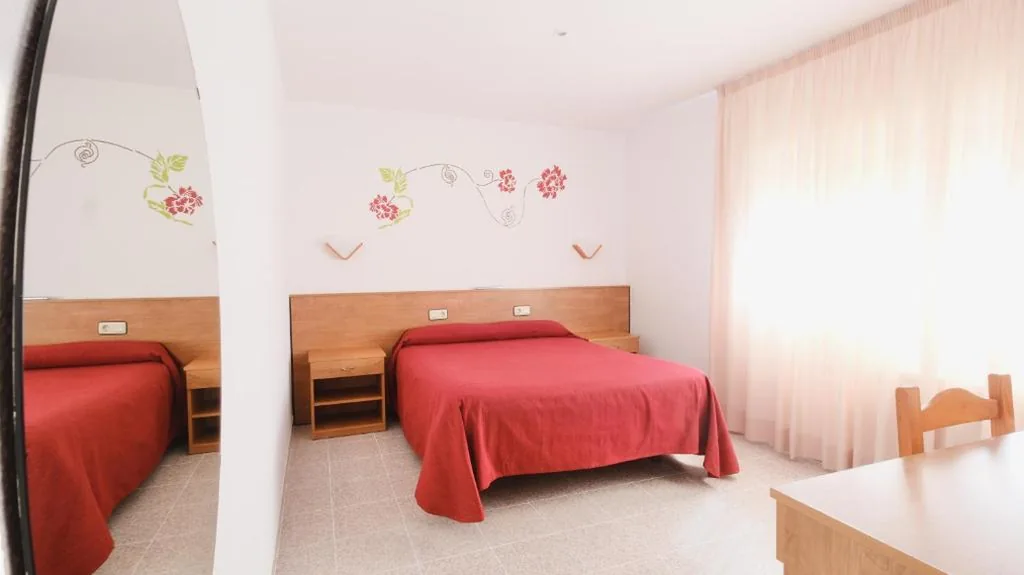双人间（1张或2张床） — Hotel Paradís