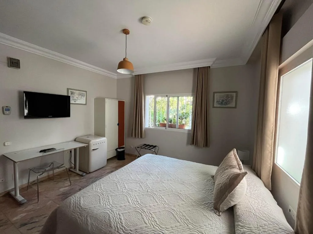 Habitación Doble con vistas al jardín - 2 camas — Hotel Paraíso Del Mar