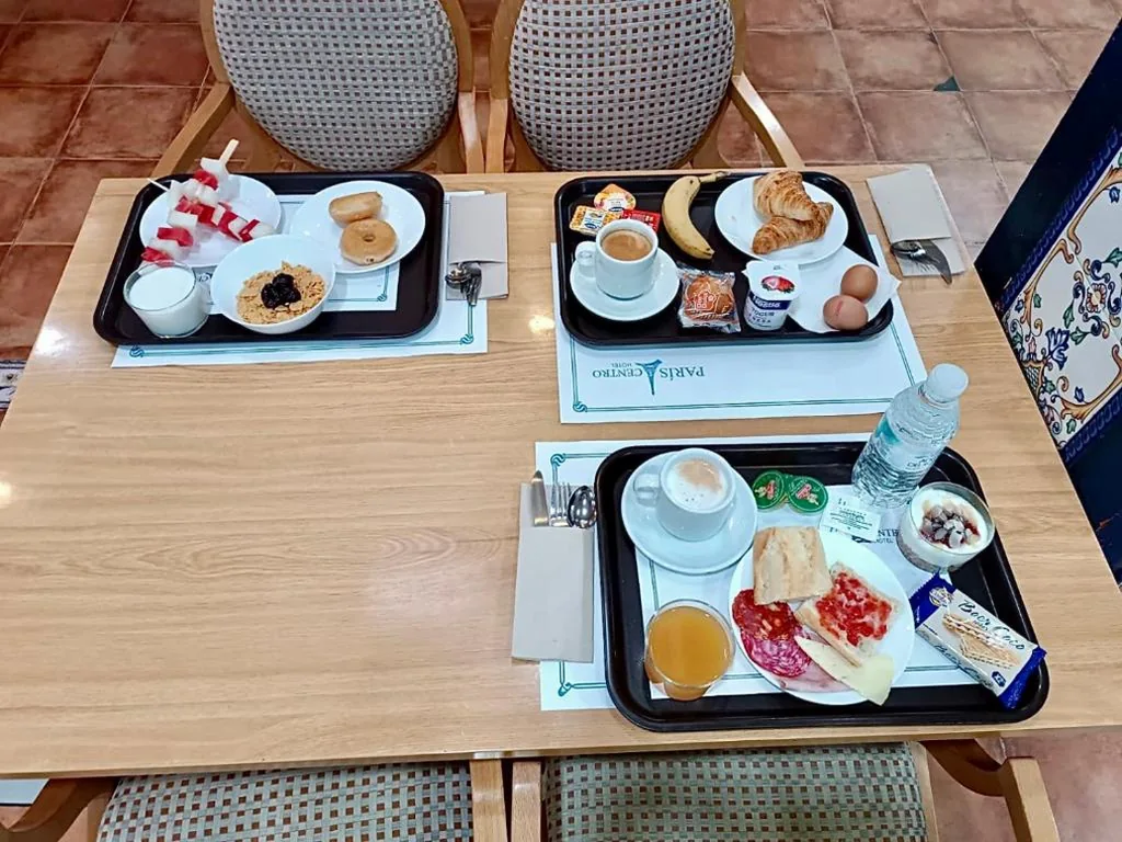 Habitación Individual — Hotel Paris Centro