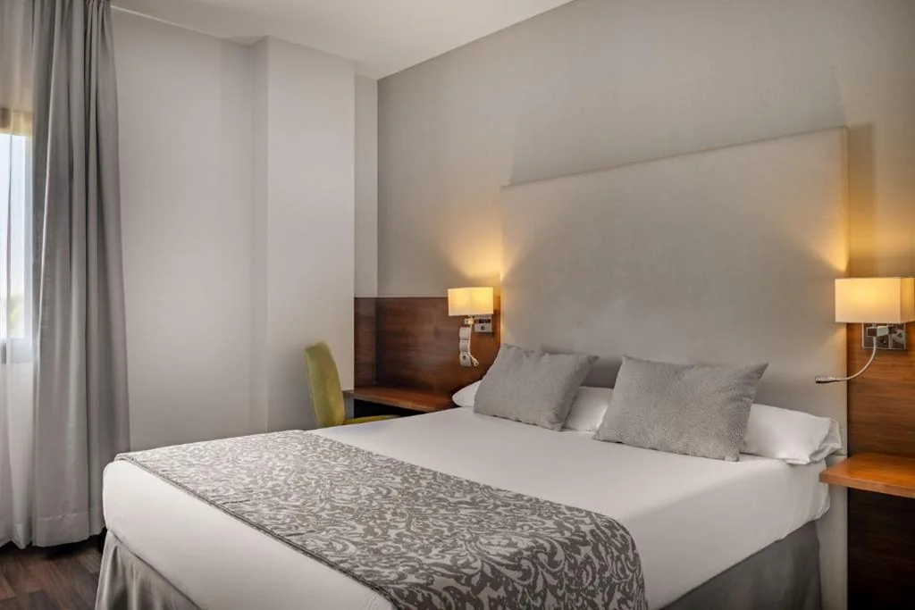 Standard-Doppelzimmer — Hotel Parque Real