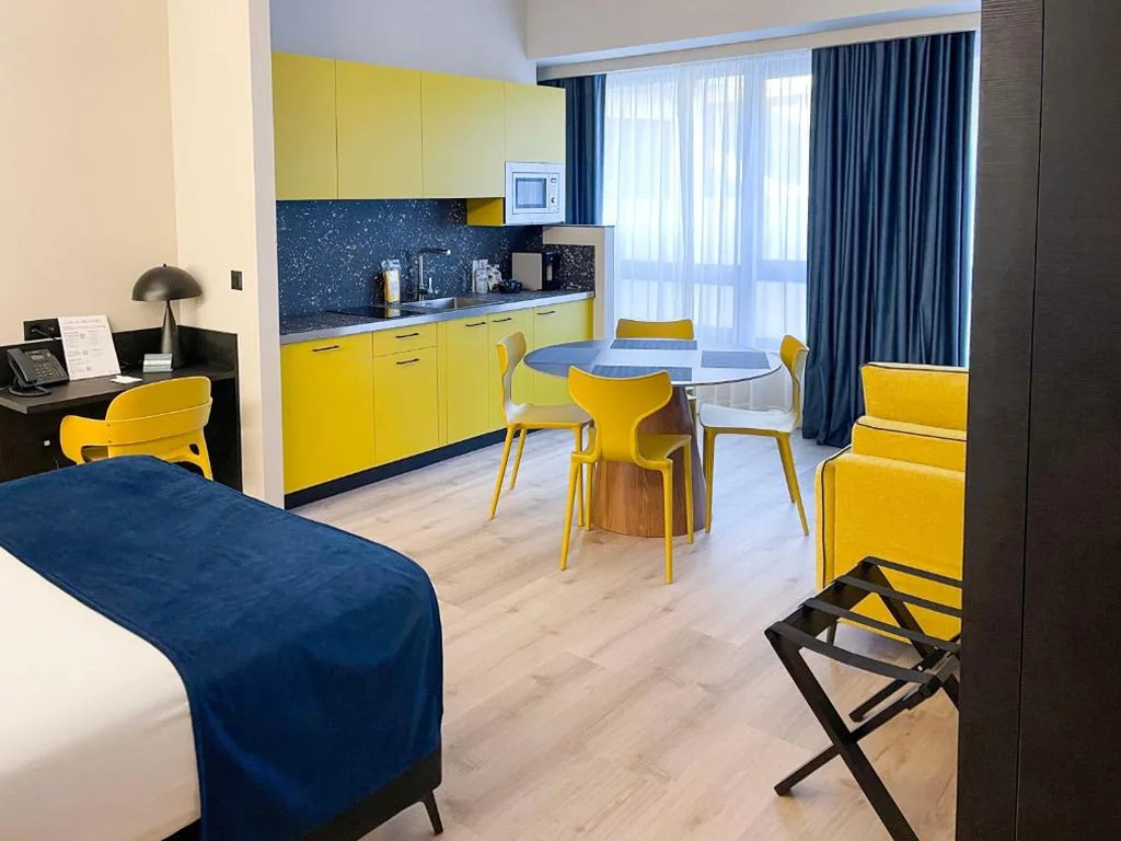 Apartamento - Acceso para personas de movilidad reducida — Hotel Pathos by Mimood Aparthotels