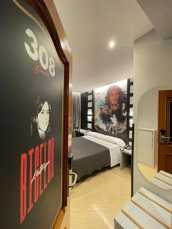 Quarto Duplo com cama extra — Hotel Paula Films Collection
