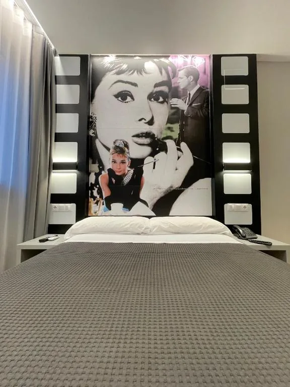 Quarto Individual Superior — Hotel Paula Films Collection