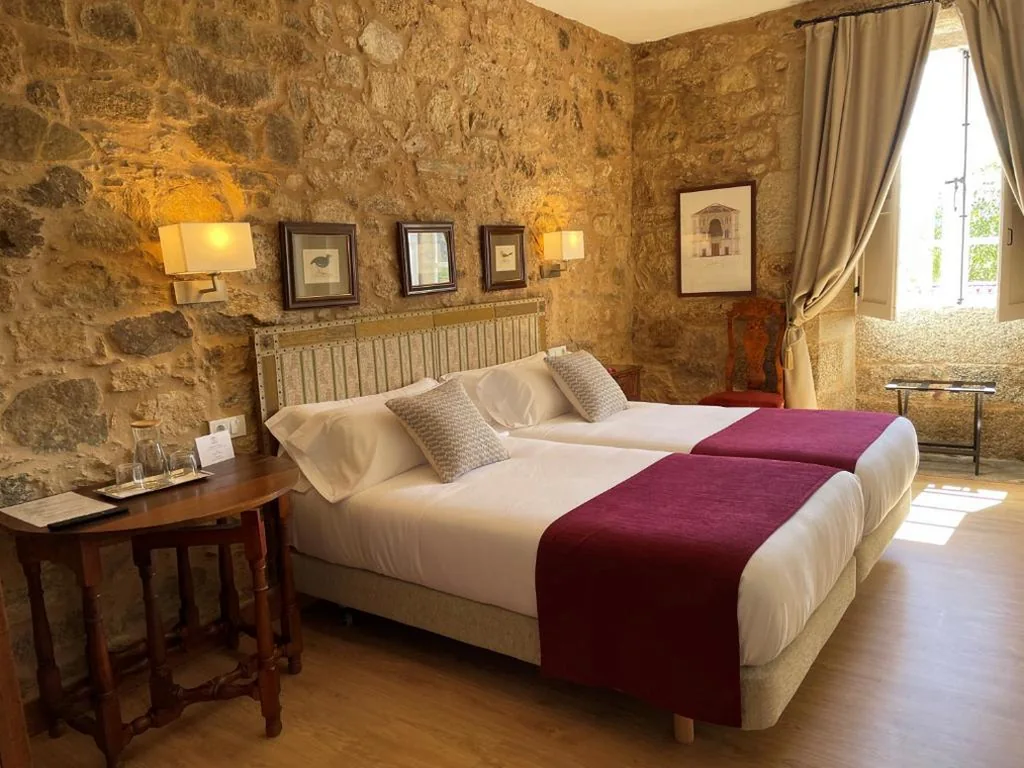 スタンダードダブルルーム — Hotel Pazo de Bieite