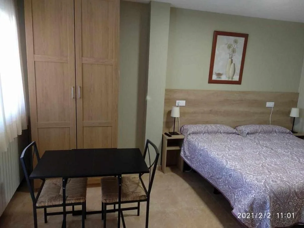 Quarto Duplo com Terraço - 2 camas — Hotel-Pension BORJA