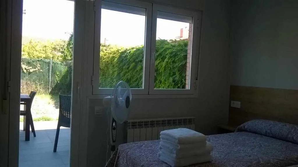 Quarto Duplo Standard com Vista para o Jardim - 2 camas — Hotel-Pension BORJA
