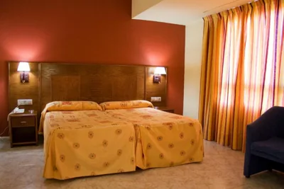 Hotel Perales — Foto 2