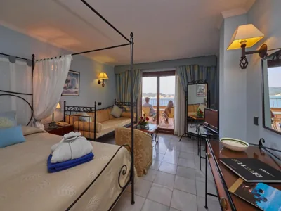 Hotel Petit Cala Fornells — photo 7