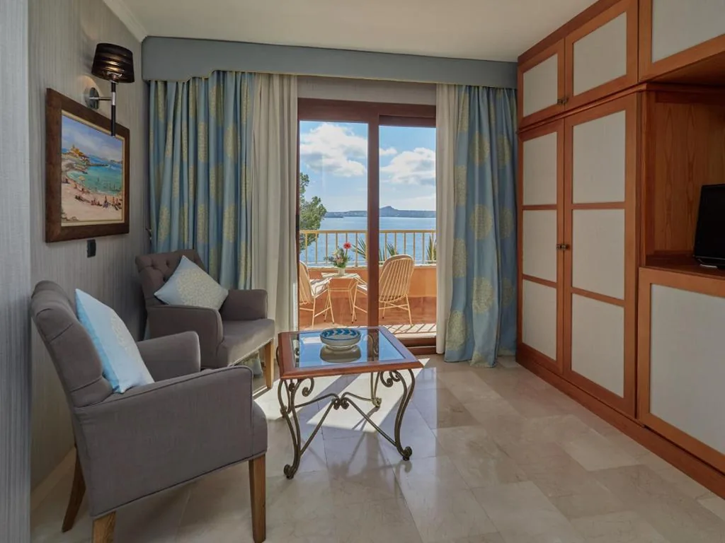 Suite Junior avec vue sur la mer — Hotel Petit Cala Fornells