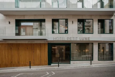 Hotel Petit Luxe — photo 11