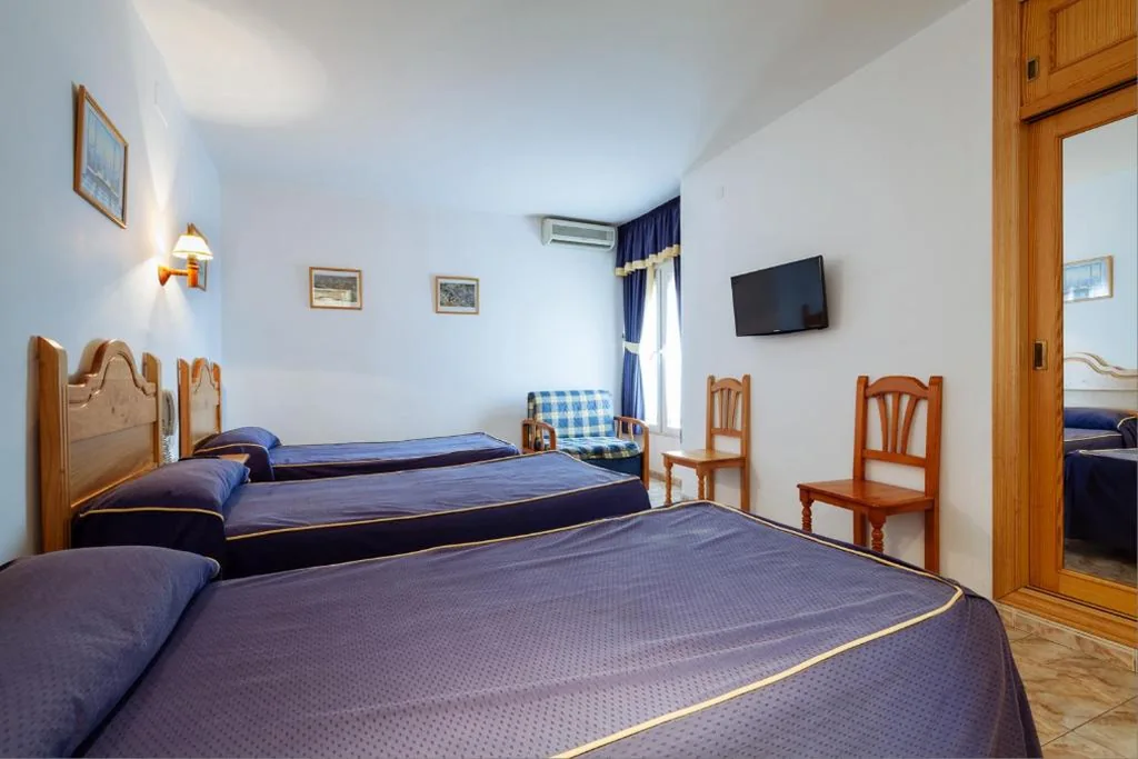 Dreibettzimmer (3 Erwachsene) — Hotel Philadelfia