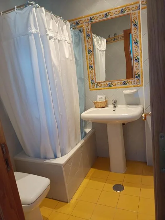 Doppelzimmer mit 2 Betten — Hotel Pico Espiguete
