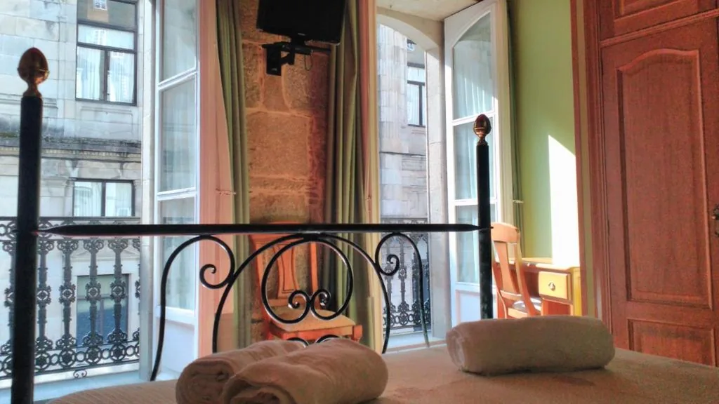 Quarto Duplo Deluxe com varanda — HOTEL PICO SACRO II Santiago de Compostela