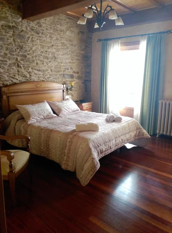 Quarto Superior - 1 cama de casal — HOTEL PICO SACRO II Santiago de Compostela