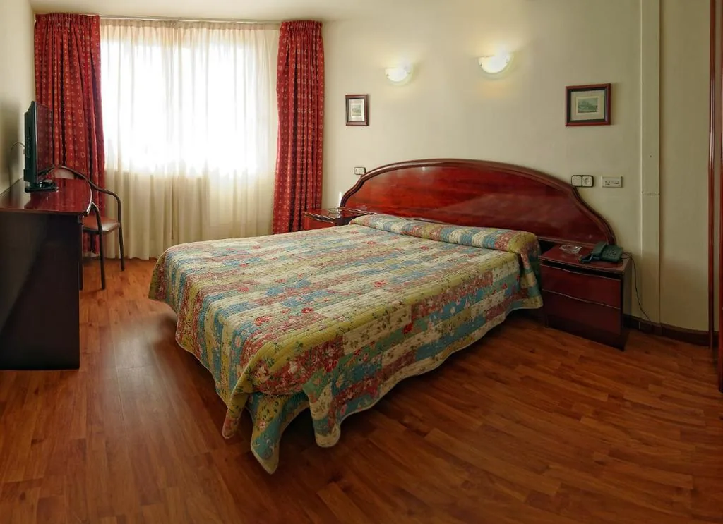 Oferta Especial - Habitación Doble - 1 o 2 camas — Hotel Piedra