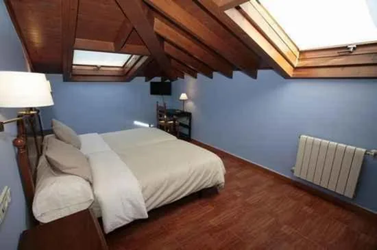 Habitación Triple — Hotel Piloñés