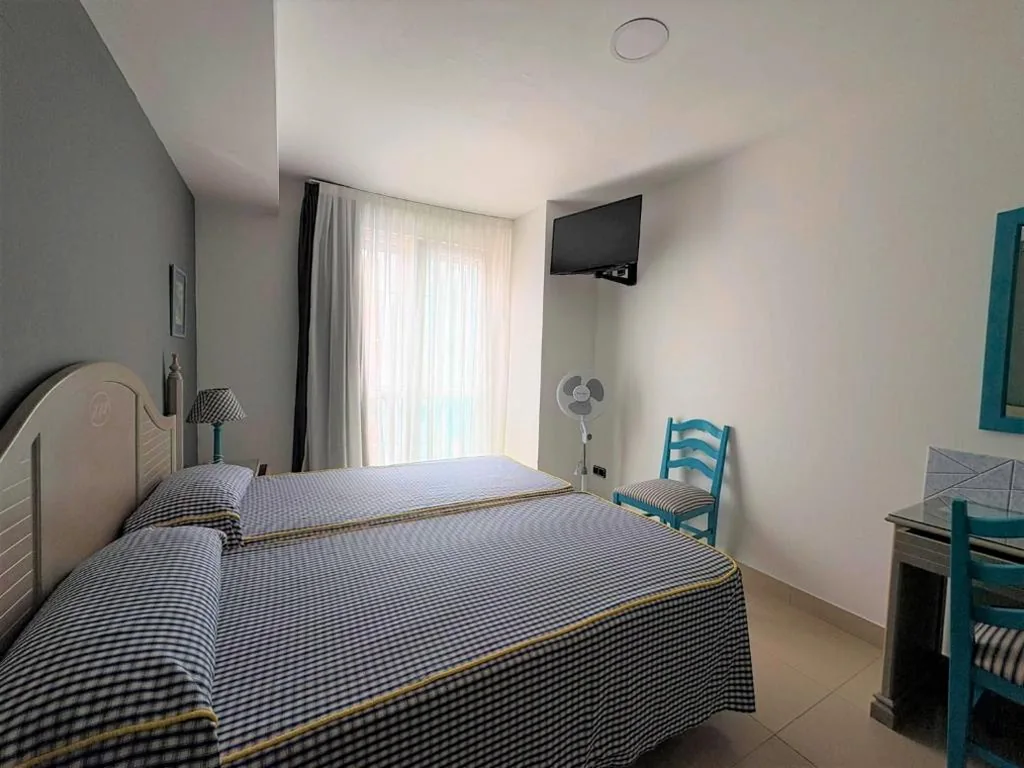 Habitación Doble con vistas a la calle - 1 o 2 camas — Hotel Pineda Playa