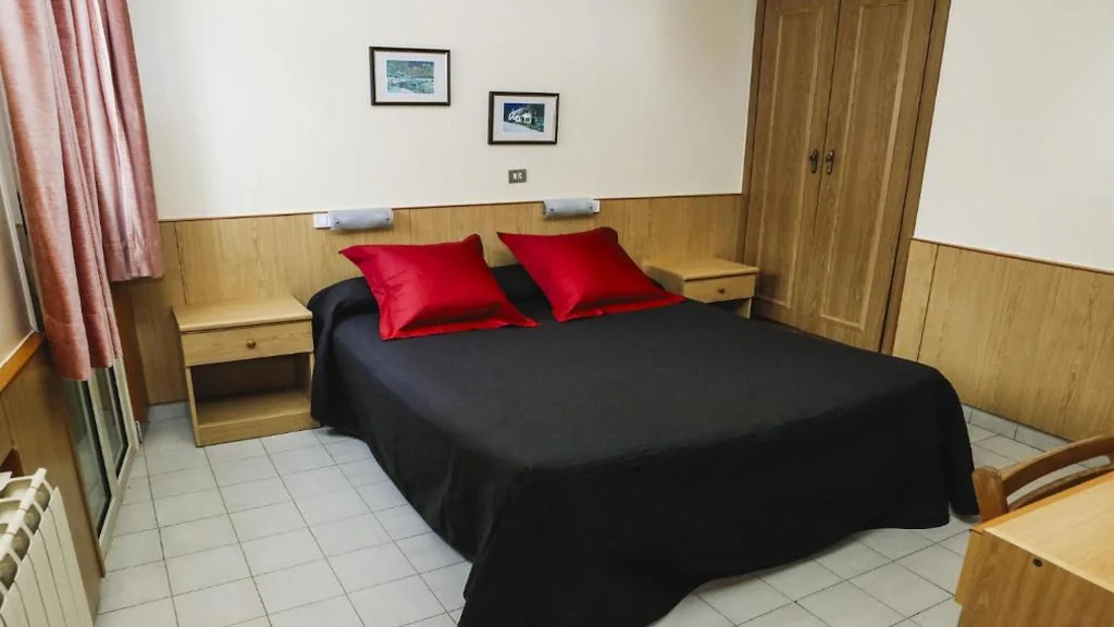 Doppelzimmer – 1 oder 2 Betten — Hotel Piñupe