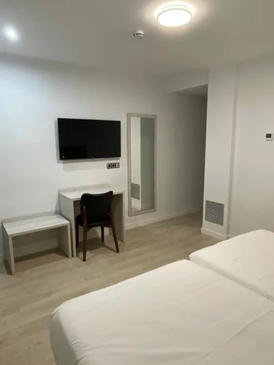 Hotel Pirineos Ainsa — Foto 4