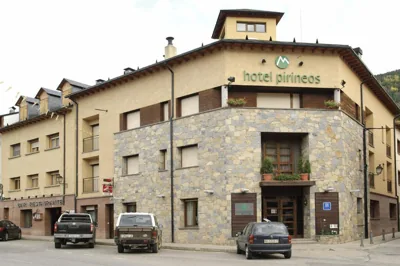 Hotel Pirineos — Foto 5