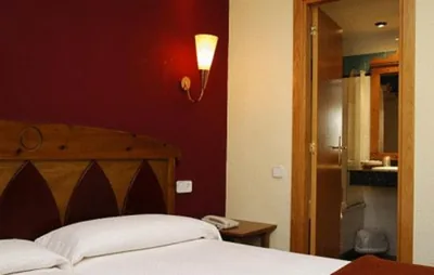 Hotel Pirineos — Foto 12
