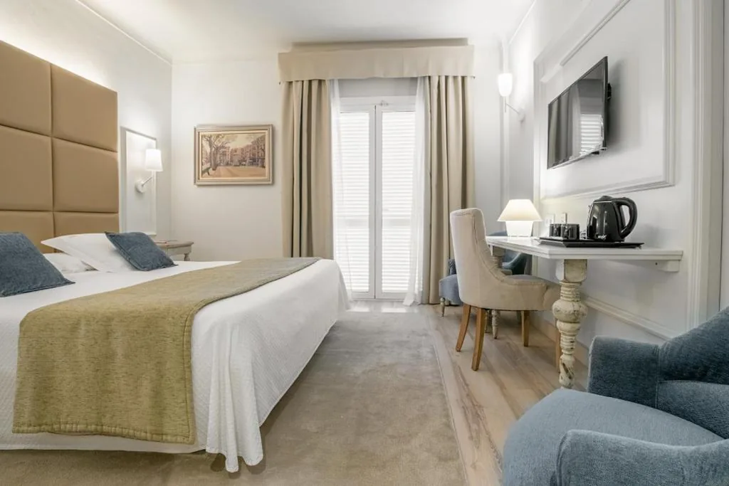 Quarto Duplo Superior — Hotel Pirineos Figueres by Pierre & Vacances