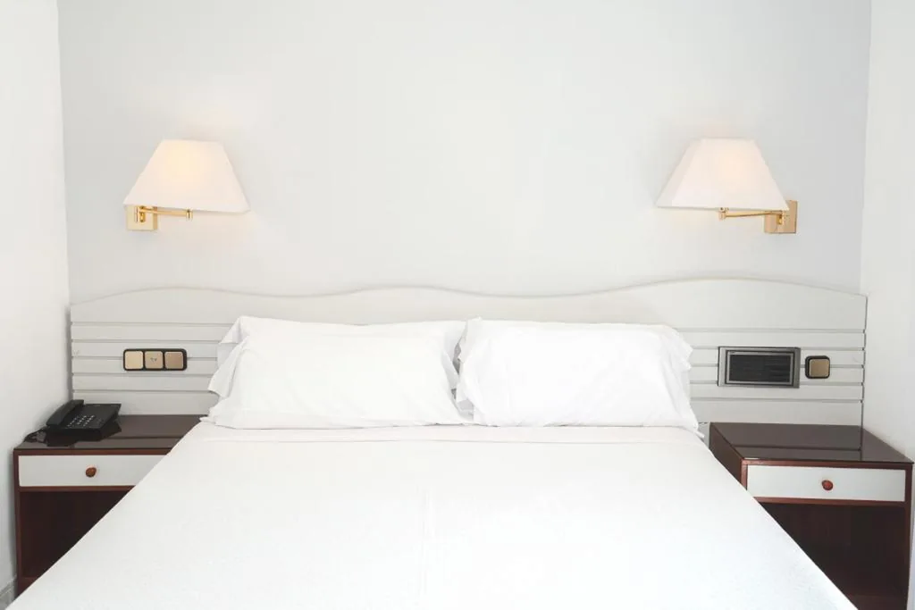 Habitación Doble — Hotel Plaça