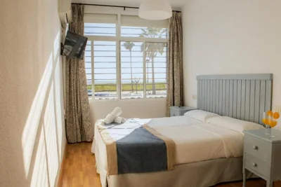 Hotel Playa Conil - Beachfront Studios & Suites — photo 9