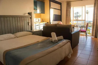Hotel Playa Conil - Beachfront Studios & Suites — photo 11