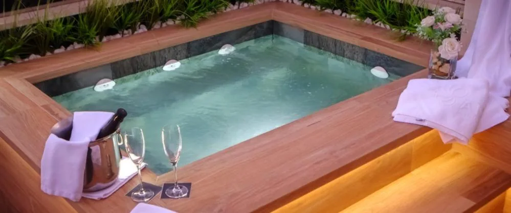 带私人露台和小型恒温泳池的Premium双人间 — Hotel Playa Ribera
