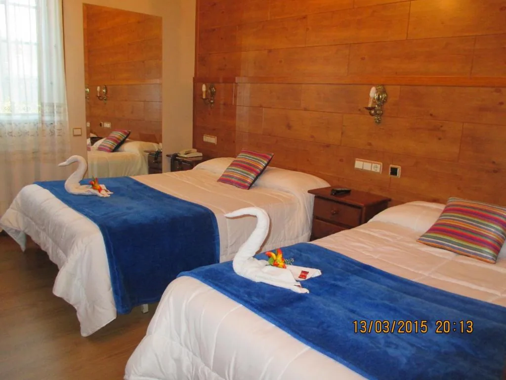 双人间（含停车位）- 双床 — Hotel Playa Samil Vigo